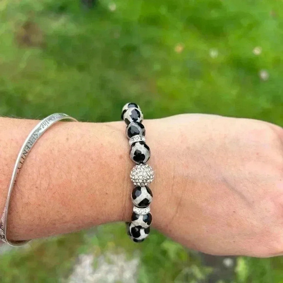 4/$50 Leopard  print gemstone beaded bracelet 7.5 inches - Picture 3 of 6